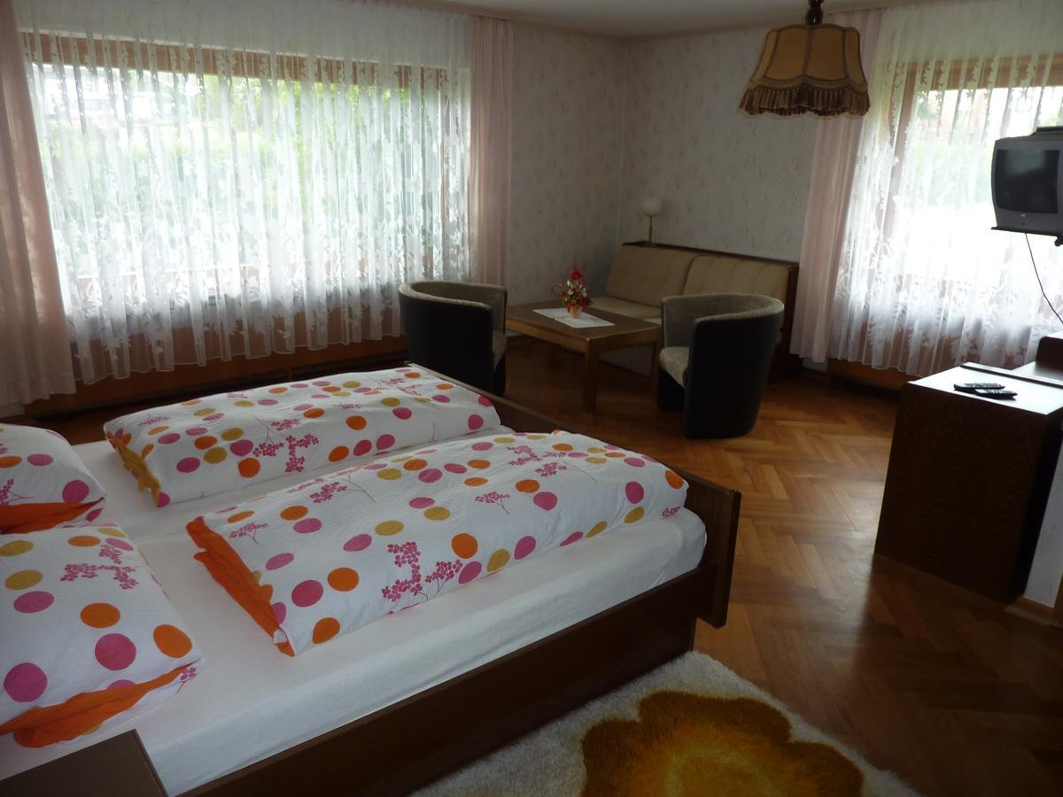 Gast- Und Gastehaus Simon Hotel Greifenstein Szoba fotó