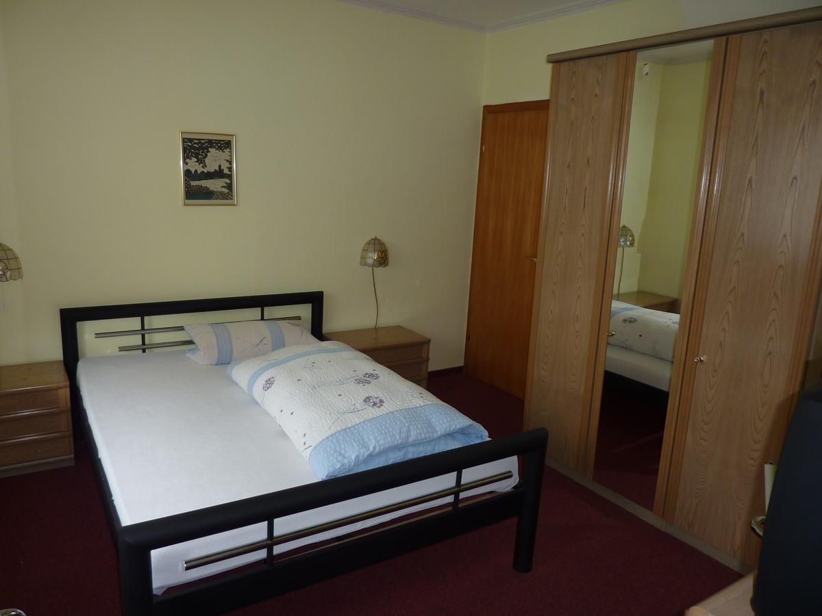 Gast- Und Gastehaus Simon Hotel Greifenstein Szoba fotó
